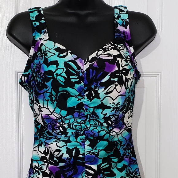 Maxine of Hollywood Other - MAXINE HOLLYWOOD sz 14 Ruched One piece Swimsuit